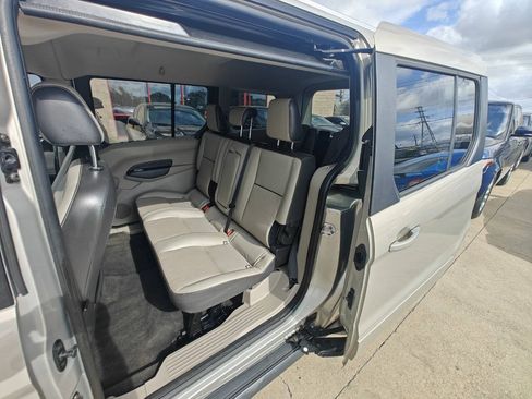 Used 2015 Ford Transit Connect Titanium FWD image 13