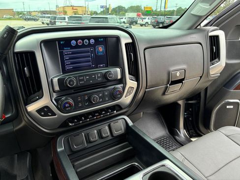 Used 2017 GMC Sierra 1500 SLT AWD/4WD image 19