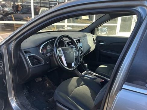 Used 2012 Chrysler 200 Touring image 13