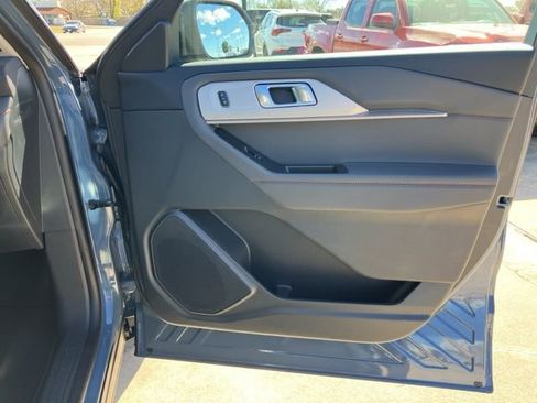 New 2026 Ford Explorer Active w/ Active Comfort Package image 13