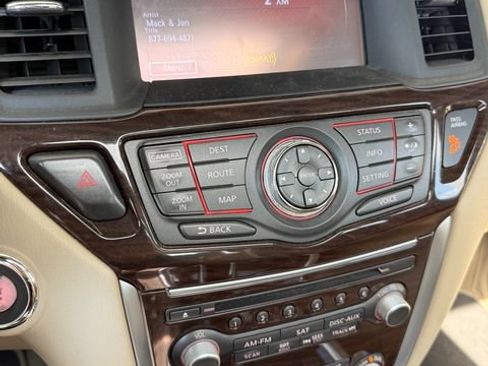 Used 2015 Nissan Pathfinder SL w/ SL Premium Package AWD/4WD image 12