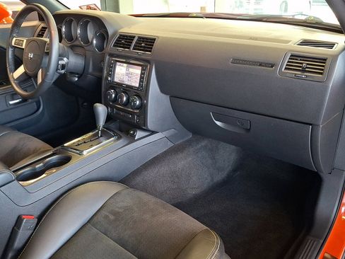 Used 2008 Dodge Challenger SRT8 RWD image 10