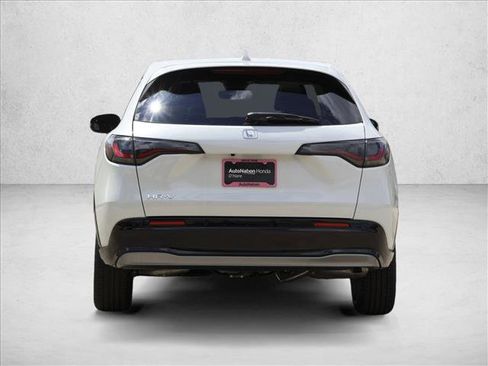 New 2026 Honda HR-V EX-L image 6