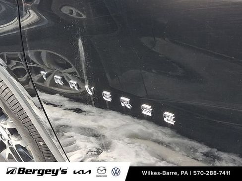 Used 2020 Chevrolet Traverse LT w/ LPO, Floor Liner Package image 11