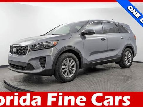 Used 2020 Kia Sorento LX FWD image 1