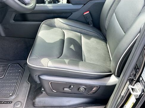 Used 2026 RAM 1500 Limited w/ Night Edition AWD/4WD image 20