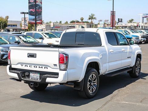 Used 2023 Toyota Tacoma TRD Sport AWD/4WD image 8