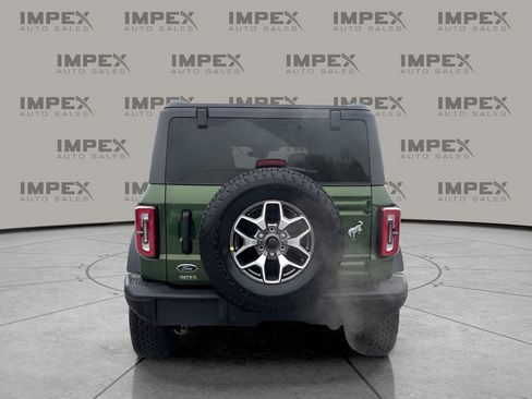 Used 2025 Ford Bronco Badlands image 4