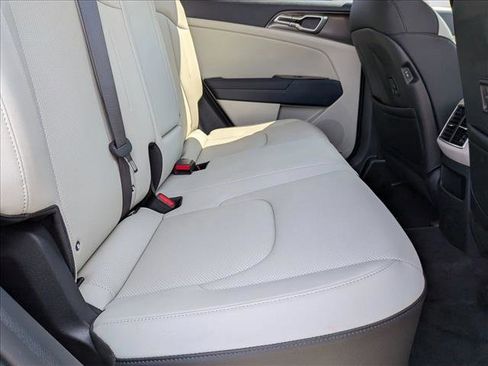 Used 2025 Kia Sportage EX AWD/4WD image 20