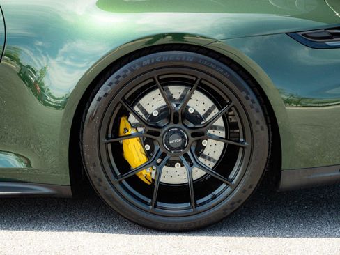 Used 2026 Porsche 911 GT3 RWD image 31