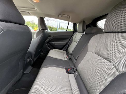 Used 2024 Subaru Crosstrek 2.0i Premium AWD/4WD image 15