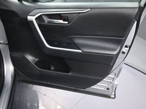 Used 2024 Toyota RAV4 XLE FWD image 13