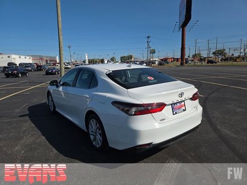 Used 2023 Toyota Camry LE image 26
