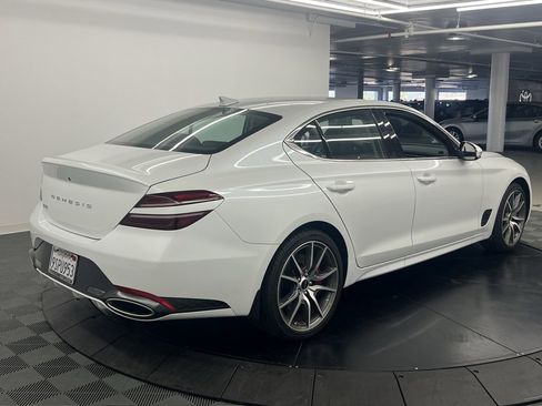 Used 2025 Genesis G70 2.5T image 3