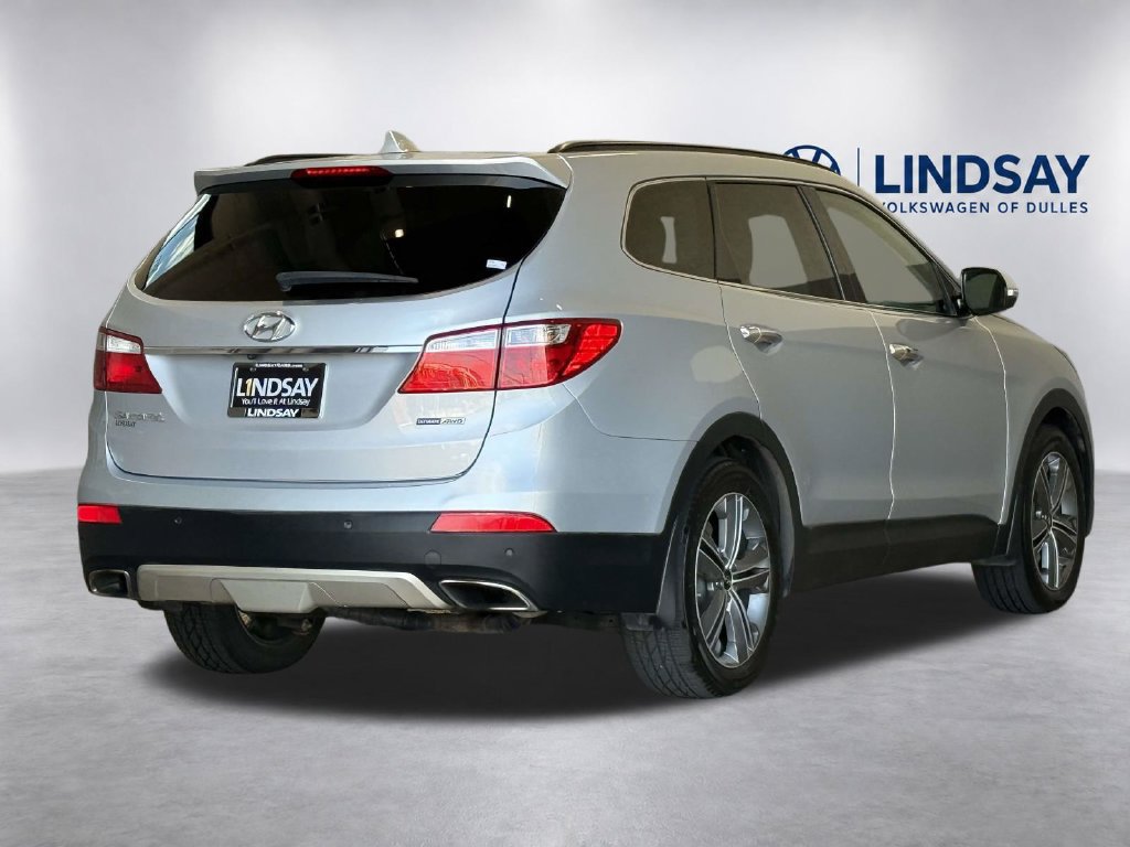 Used 2016 Hyundai Santa Fe SE w/ Option Group 03 AWD/4WD image 6
