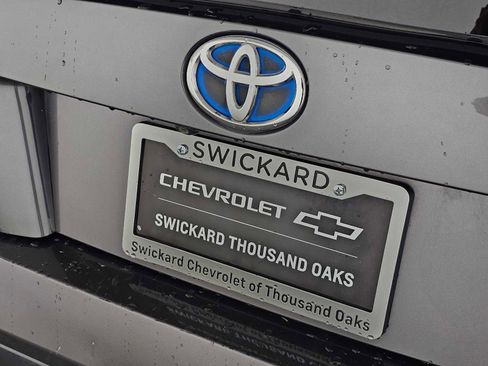 Used 2017 Toyota Prius Four image 13