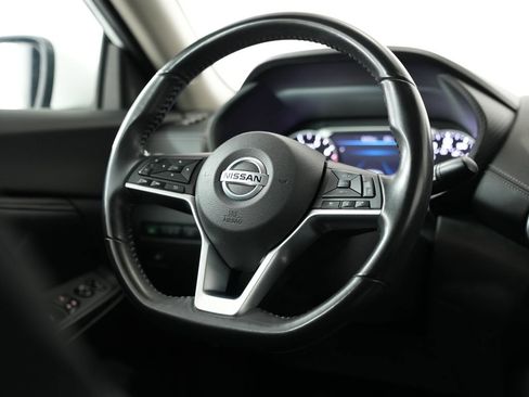 Used 2020 Nissan Sentra SV FWD image 11