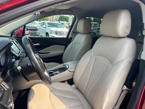 Used 2019 Buick Envision Essence FWD image 12