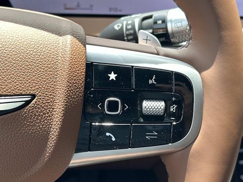 New 2026 Genesis GV70 2.5T Advanced AWD/4WD image 32