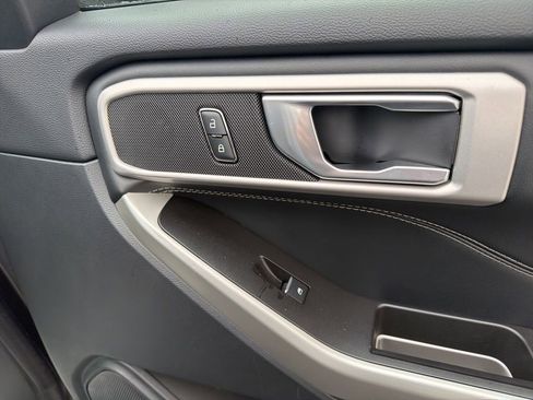 Used 2021 Ford Explorer XLT w/ Equipment Group 202A image 36