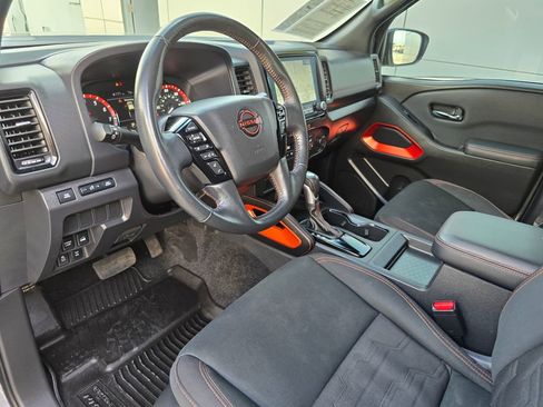 Used 2023 Nissan Frontier PRO-4X w/ Tow Package image 9