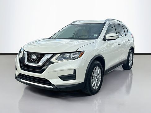 Used 2020 Nissan Rogue SV image 8