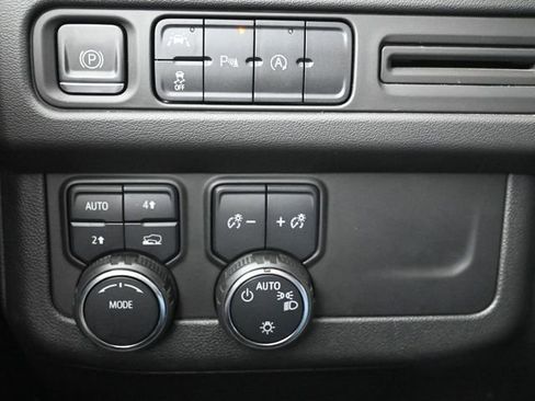 Used 2024 Chevrolet Tahoe LT image 27