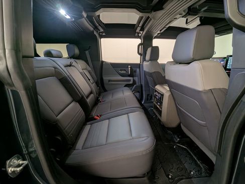 Used 2025 GMC Hummer EV 2X AWD/4WD image 34