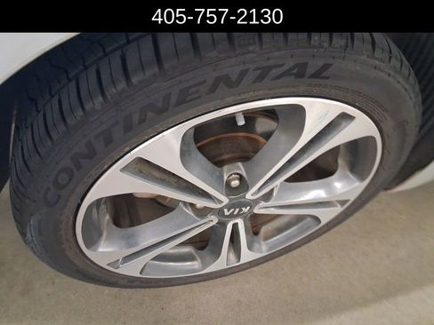 Used 2016 Kia Forte EX image 11