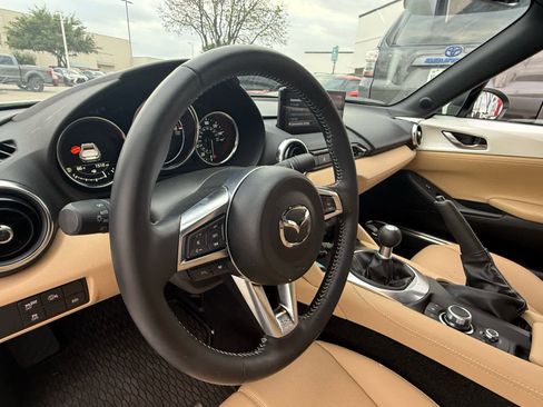 Used 2024 MAZDA MX-5 Miata RF Grand Touring image 8