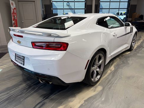 Used 2017 Chevrolet Camaro SS RWD image 33