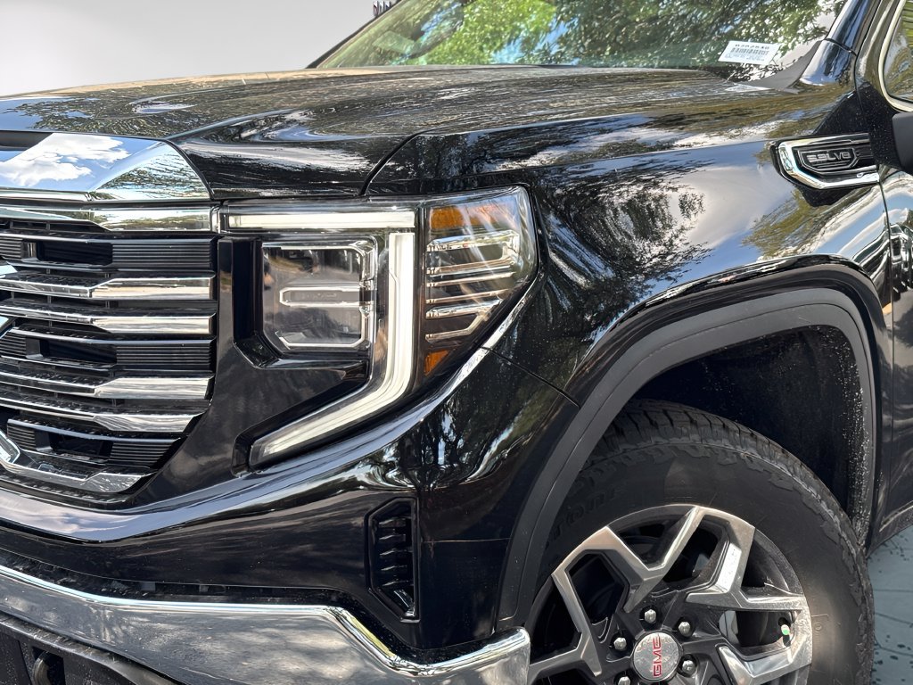 New 2026 GMC Sierra 1500 SLT AWD/4WD image 3