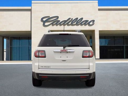 Used 2015 GMC Acadia SLT image 4
