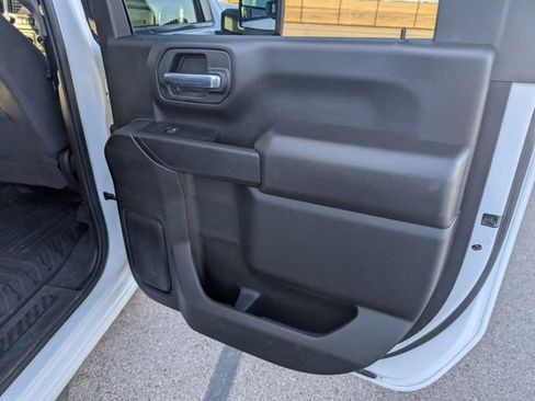 Used 2022 Chevrolet Silverado 2500 LT w/ Convenience Package image 7