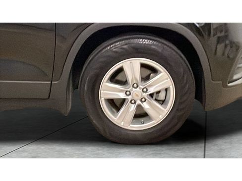 Used 2020 Chevrolet Trax LS FWD image 20
