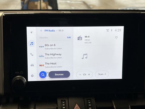 Used 2024 Toyota RAV4 Adventure image 27