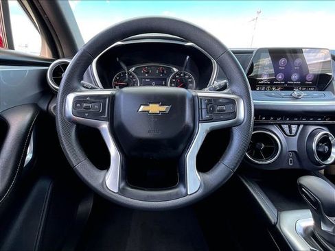 Used 2021 Chevrolet Blazer LT FWD image 17