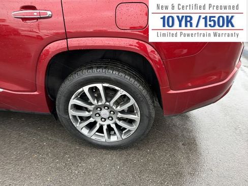 Used 2023 GMC Acadia Denali image 9