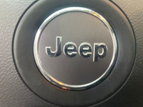 Used 2021 Jeep Cherokee Limited w/ Trailer Tow Group image 26