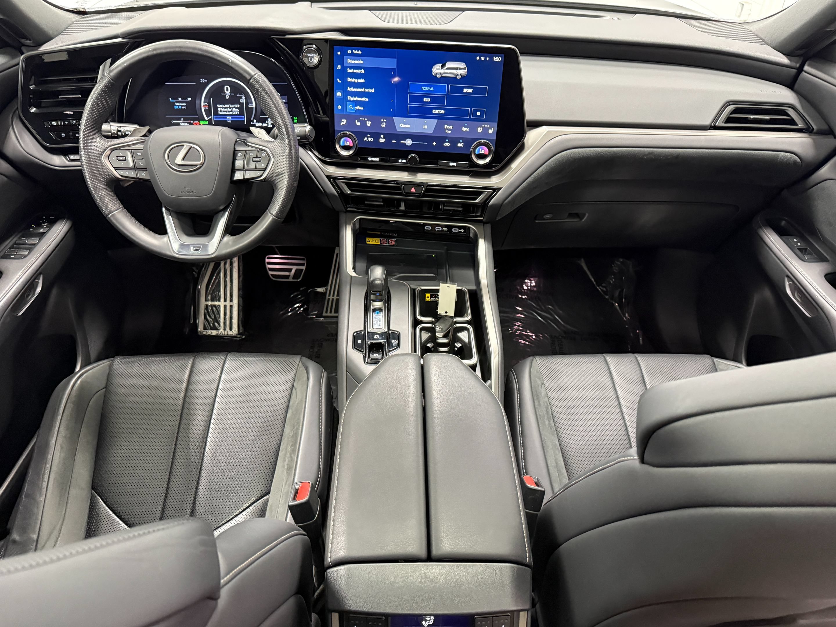 Used 2024 Lexus TX 500h AWD image 14