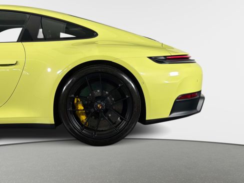 Used 2025 Porsche 911 Carrera 4 GTS AWD/4WD image 15