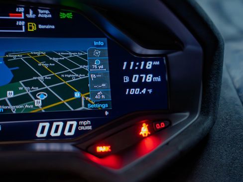 Used 2018 Lamborghini Huracan Performante image 41