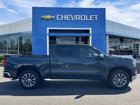 Used 2026 Chevrolet Silverado 1500 LT w/ Safety Package AWD/4WD image 5