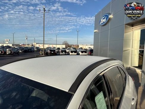 New 2026 Ford Escape SE FWD image 10