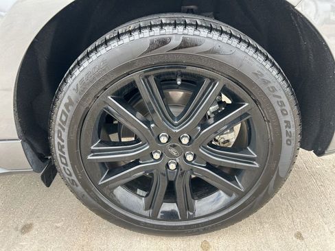 Used 2023 Ford Edge ST-Line image 33