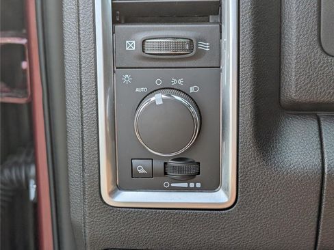 Used 2024 RAM 1500 Warlock RWD image 19