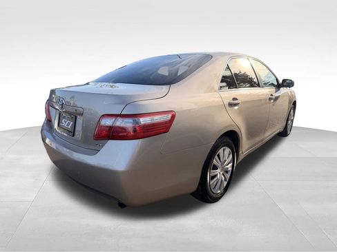 Used 2008 Toyota Camry LE FWD image 4
