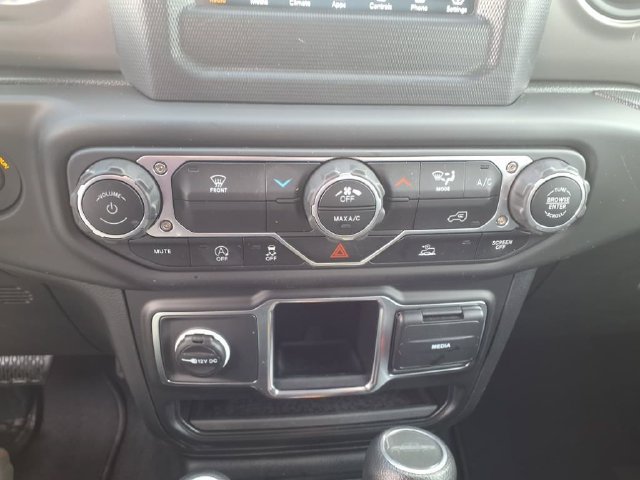 Used 2023 Jeep Gladiator Sport AWD/4WD image 19
