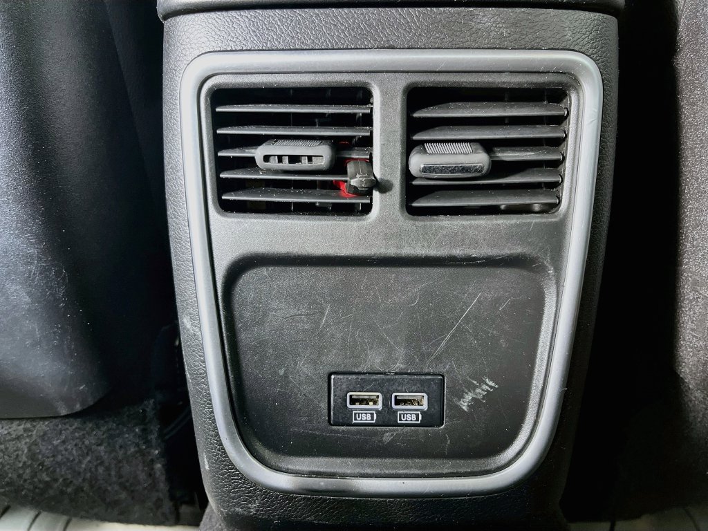 Used 2019 Chrysler 300 Touring w/ Sport Appearance Package RWD image 32
