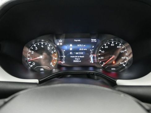 Used 2024 Jeep Compass Limited image 13